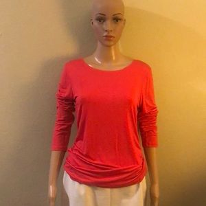 Salmon pink knit tee shirt